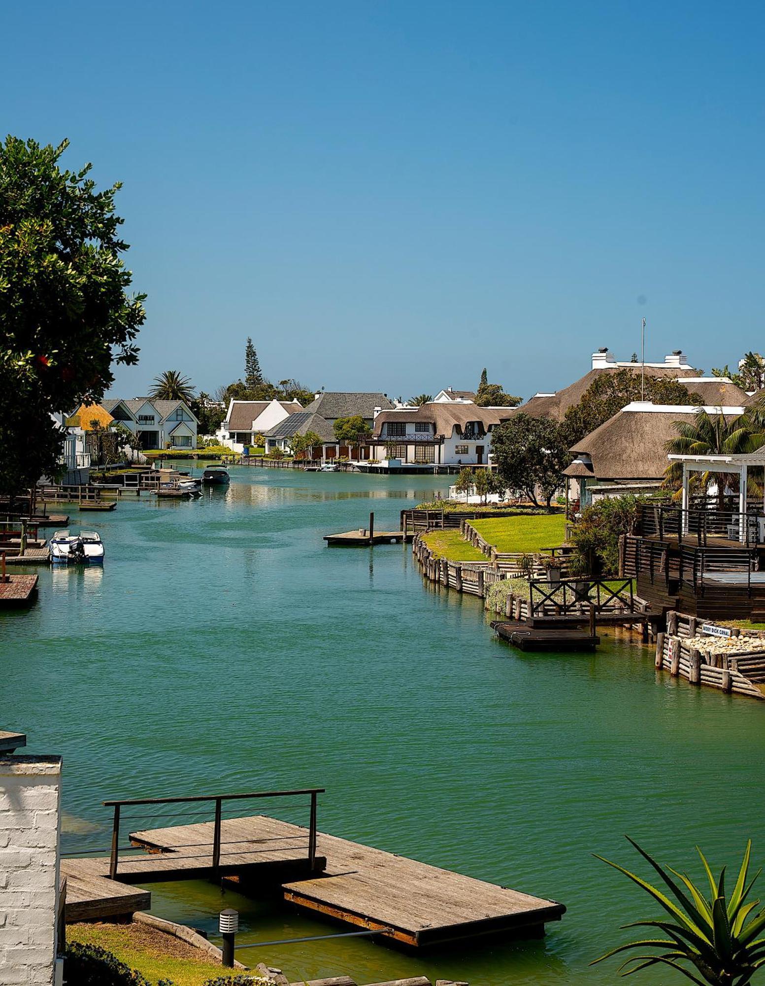 Canal Guest House - Waterfront Boutique Bed & Breakfast - Solar Power St Francis Bay Eksteriør bilde