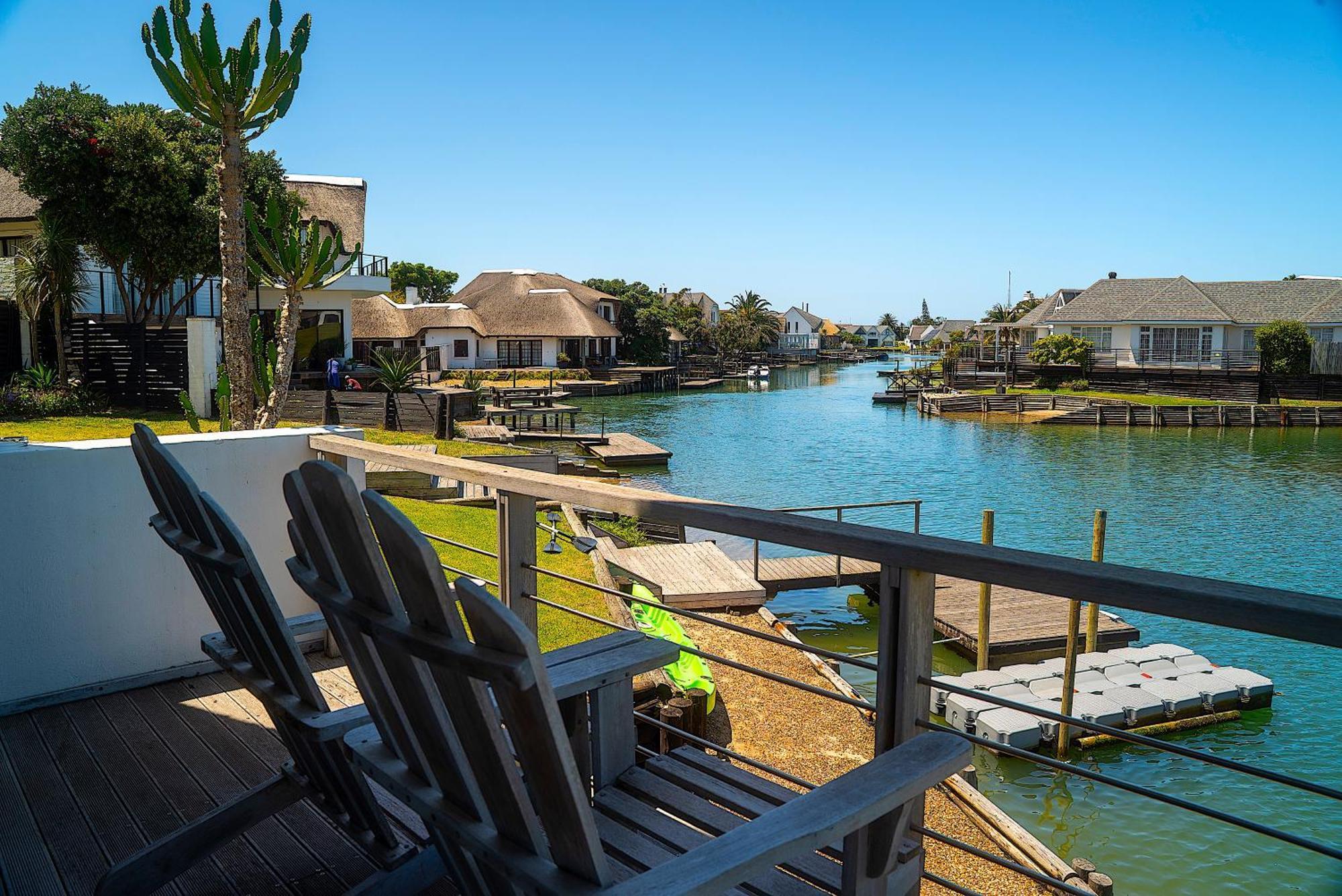 Canal Guest House - Waterfront Boutique Bed & Breakfast - Solar Power St Francis Bay Eksteriør bilde