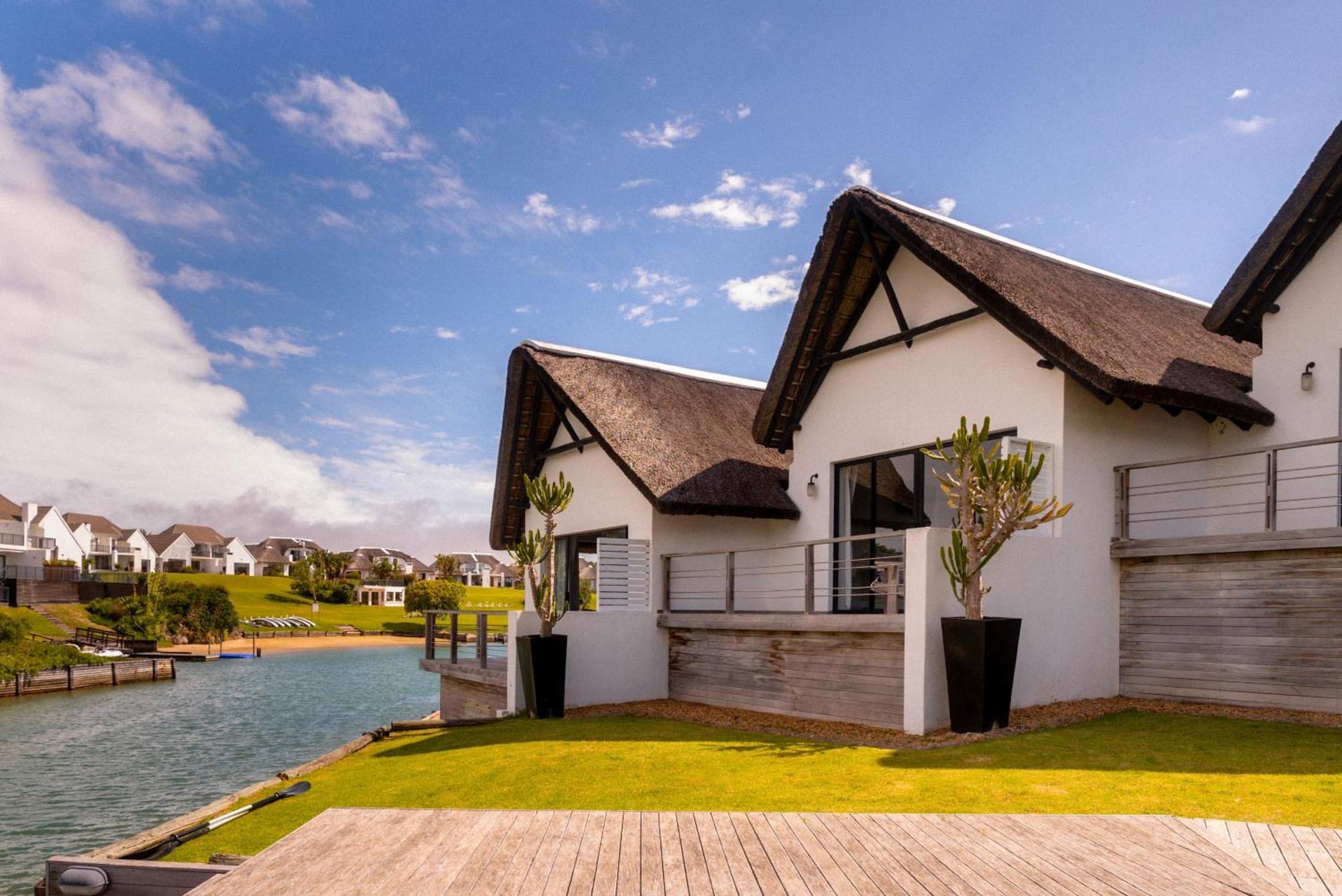 Canal Guest House - Waterfront Boutique Bed & Breakfast - Solar Power St Francis Bay Eksteriør bilde