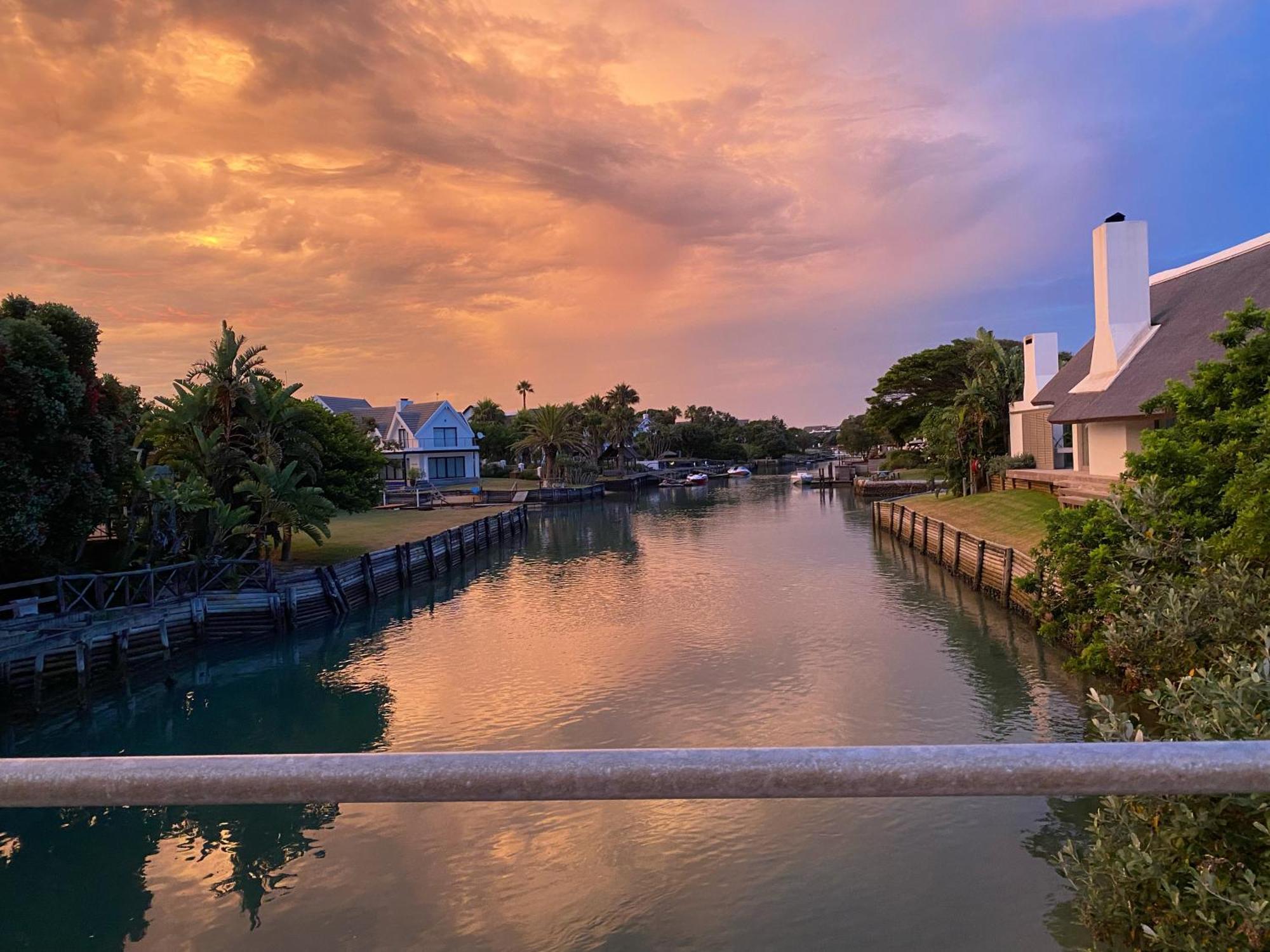Canal Guest House - Waterfront Boutique Bed & Breakfast - Solar Power St Francis Bay Eksteriør bilde